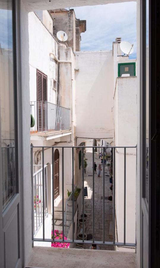 Casetta Del Vicolo Orologio Cisternino Exteriér fotografie